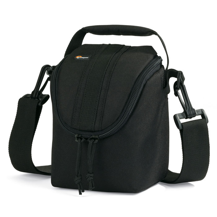 Lowepro Adventura Ultra Zoom 100, BlackUltra Zoom 100 черный Lowepro Adventura Ultra Zoom 100, BlackUltra Zoom 100 черныйВ сумке Lowepro Adventura Ultra Zoom 100 можно разместить зеркальный фотоаппарат с объективом. Гибкие внутренние перегородки позволяют размешать любые наборы фототехники. Сумка имеет 3 внутренних кармана, а также ручку для переноски и плечевой ремень.