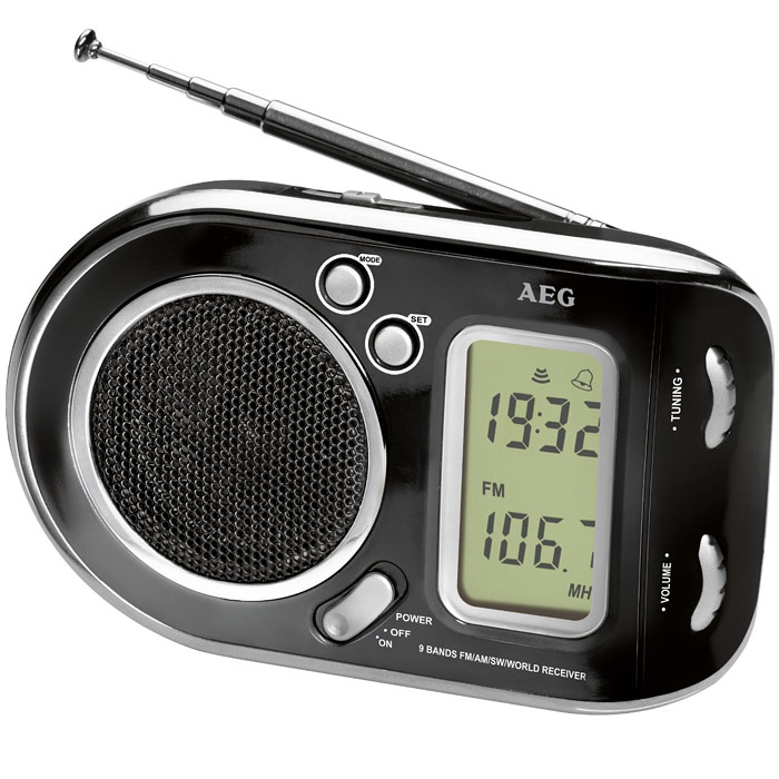 AEG WE 4125, Black радиоприемникAEG WE 4125 schwarz AEG WE 4125, Black радиоприемникAEG WE 4125 schwarzРадиоприемник AEG WE 4125 с будильником идеально подходит для путешествий.ЖК-дисплейТелескопическая антеннаЦифровая индикация частотыВысококачественный динамикМногочастотный радиоприемник с 9 диапазонами частоты (1 х URW, 1 x MW, 7 x KW)