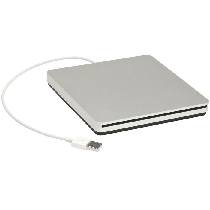 Apple USB SuperDrive (MD564ZM) оптический дисководMD564ZM Apple USB SuperDrive (MD564ZM) оптический дисководMD564ZMТонкий и компактный дисковод USB SuperDrive.Оптический дисковод — то, что Вам нужно:И дома, и на работе, и в дороге вы можете воспроизводить и записывать CD и DVD через дисковод Apple USB SuperDrive. Он идеально подходит для просмотра фильмов, установки приложений, создания резервных копий и многого другого.Берите его с собой повсюду:Дисковод Apple USB SuperDrive чуть больше одного CD в упаковке, поэтому он легко поместится в дорожную сумку и не займёт много места на рабочем столе.Всё гениальное просто:С дисководом Apple USB SuperDrive Вам больше не нужно беспокоиться о кабелях. Он подключается к MacBook Pro с дисплеем Retina, MacBook Air, iMac или Mac mini через один кабель USB, встроенный в дисковод. Никаких отдельных адаптеров не требуется. Дисковод работает независимо от того, подключён ли Mac к сети или работает от аккумулятора.