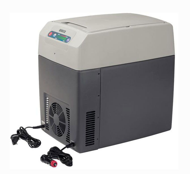 WAECO TropiCool TC-21FL мобильный холодильник 20 лTC-21FL-AC WAECO TropiCool TC-21FL мобильный холодильник 20 лTC-21FL-ACТермоэлектрический холодильник WAECO TropiCool TC-21FL со специальной TC электроникой обеспечивает охлаждение до 30°C ниже температуры окружающей среды и нагрев до +65°C. Сенсорная панель управления дает возможность индивидуально настроить температуру, выбрав один из семи уровней: от +1°C до +15°C в режиме охлаждения или от +50°C до +65°C в режиме нагрева. С помощью специальной функции можно сохранить в памяти последние настройки.