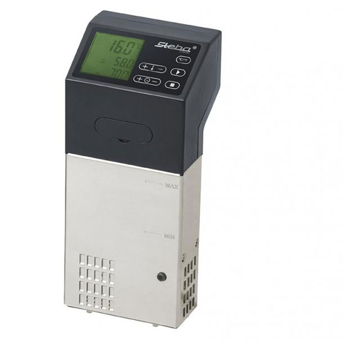 Steba SV 100 Professional су видSV 100 Steba SV 100 Professional су видSV 100Steba SV 100 Professional - профессиональный су вид. Это уникальная технология приготовления еды, которая позволяет превратить любое блюдо в настоящий кулинарный шедевр. И что самое интересное - от Вас потребуется минимум усилий! Суть технологии су вид заключается в следующем: пища помещается в специальный полиэтиленовый пакет и герметично запаковывается. Затем пакет кладут в воду в заданную температуру.Нагрев 30 литров до 56 ° C с точностью до 0,1° C за 45 минЦиркуляция воды - 7,5 л/минПодсвеченный LED-дисплей с индикациейТочный электронный регулятор температурыМожет использоваться в любой емкости с глубиной 15 см и болееДля приготовления одновременно 120 порцийСохранение полезных качеств и естественного вкуса продуктов