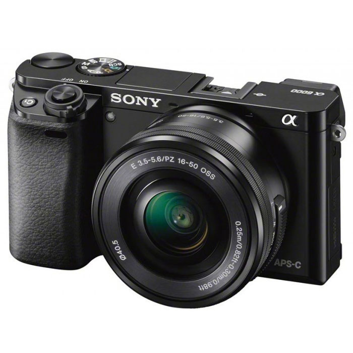 Sony Alpha A6000 Kit 16-50 mm, Black цифровая фотокамераILCE6000LB.CEC Sony Alpha A6000 Kit 16-50 mm, Black цифровая фотокамераILCE6000LB.CECSony Alpha A6000 - фотокамера со сменными объективами объединяет в себе сильные стороны фазового и контрастного автофокуса.Технология 4D FOCUS обеспечивает непревзойденную работу системы автофокуса в четырех измерениях: широкая зона охвата (2 измерения по горизонтали и вертикали), скорость работы автофокуса (3-е измерение, глубина) и следящий автофокус с упреждением (4-е измерение, время). Система автофокуса камеры A6000 работает быстрее, чем на цифровых зеркальных камерах, а потому вы не упустите ни единого момента. Теперь вы также можете подобрать цвет камеры под свой индивидуальный стиль. Скорость 0,06 секунды гарантирует получение идеальных снимков в любых условиях: на семейных событиях, спортивных мероприятиях или на природе.Качественная матрицаСекрет очень прост — чем крупнее матрица, тем крупнее формат изображения. Камера ?6000 превосходит многие модели в своей категории: матрица типа APS-C в 1,6 раза крупнее матриц типа 4/3 и в 13 раз — матриц типа 1/2.3 обычных компактных цифровых камер. В результате каждый снимок удивляет поразительным качеством. Новый процессор работает в 3 раза быстрее предыдущих моделей. BIONZ X точно захватывает текстуры, уменьшает размытие деталей и даже устраняет шум в конкретных областях для создания четких фото- и видеоизображений. Необычайно высокий диапазон ISO позволяет делать естественные и детальные снимки при низком освещении или при съемке в помещении без вспышки.Кинематографическая съемкаБлагодаря разрешению Full 1080 HD 60p или 24p вам доступна художественная видеосъемка движения «как на кинопленке». Автофокусировка по глазам и функция фиксации позволяют камере самостоятельно настраивать фокусировку, что дает вам возможность сосредоточиться на содержании сцены. «Заморозьте» объект съемки на скорости 11 кадров/с и получите эффектные кадры нужных моментов.OLED Tru-Finder — профессиональный инструмент A6000, обрабатывающий большие объемы данных в реальном времени. Экспозиция компенсирует яркость/тусклость, зум с фокусировкой точно увеличивает выбранную деталь, а режим просмотра отображает гистограммы. Поддержка Wi-Fi и технологии NFC максимально упрощает демонстрацию снимков и обмен ими.Формат кадра: 3:2, 16:9