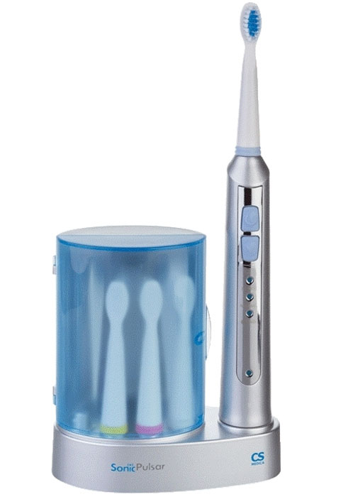 CS Medica SonicPulsar CS-233-UV электрическая зубная щеткаУТ000001236 CS Medica SonicPulsar CS-233-UV электрическая зубная щеткаУТ000001236Электрическая звуковая аккумуляторная зубная щетка CS Medica SonicPulsar CS-233-UV с зарядным устройством и ультрафиолетовым дезинфектором. CS-233-uv представляет собой прибор для ухода за полостью рта.Эта многофункциональная щетка (3 режима работы, таймер, автоматическое отключение) имеет дополнительную особенность - УФ-дезинфектор для насадок.Для обеззараживания щетины необходимо разместить насадки в специальный отсек и закрыть крышку. После этого автоматически включается УФ-дезинфектор на 6-8 минут. За это время уничтожаются до 99% бактерий с щетины зубной щетки. Три режима чистки (режим Normal, режим Super, режим Massage)Нажатием на кнопку можно выбрать один из трех режимов чистки:Режим «Normal» (28000 движ/мин) - рекомендуется для каждодневного использования.Режим «Super» (33000 движ/мин) - рекомендуется для особо тщательного удаления зубного налета.Режим «Massage» (28000/33000 движ/мин) - чередование движений разной частоты.Высокая звуковая частота (в диапазоне 22 000-33 000 движений/мин) обеспечивает быстрое смешение и перемещение зубной пасты и слюны и приводит к образованию качественной однородной пены, позволяет бережно очищать зубной налет, не травмируя эмаль зубов. Ворсинки, совершающие микродвижения со звуковой частотой, не только участвуют в чистке зубов, но и тщательно массируют десны, тем самым усиливая микроциркуляцию крови, что является хорошей профилактикой заболеваний десен. Промежуточный таймер каждые 30 секундЩетка делает на мгновение паузу каждые 30 секунд, что сориентирует вас на равномерную очистку всех участков полости рта.Автоматическое отключение через 2 минуты. Щетка отключается через 2 минуты. При необходимости вы можете продолжить чистку, снова включив питание щетки.Ультрафиолетовый дезинфектор. Уничтожает до 99% бактерий с щетины зубной щетки снова включив питание щетки.Обратите ваше внимание на то, что звуковыми моделями можно пользоваться людям, у которых в полости рта есть пломбы или протезы.