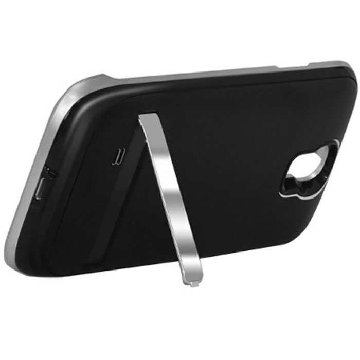 EXEQ HelpinG-SC07 чехол-аккумулятор для Samsung Galaxy S4, Black (2600 мАч, клип-кейс)HelpinG-SC07 BL EXEQ HelpinG-SC07 чехол-аккумулятор для Samsung Galaxy S4, Black (2600 мАч, клип-кейс)HelpinG-SC07 BLExeq HelpinG-SС07 – стильный и надежный аксессуар для Samsung Galaxy S4. Компактные размеры, элегантный дизайн и прочный материал корпуса позволят Exeq HelpinG-SС07 не только надежно защитит смартфон от ударов, грязи и царапин, но придадут телефону стильный внешний вид! Встроенный аккумулятор обеспечит смартфон своевременной подзарядкой в самые нужные моменты его использования. Специальная металлическая выдвижная подставка позволит удобно расположить телефон при просмотре видео, общении по Skype, чтении книг.Заряжать телефон можно не извлекая его из чехла, просто подключив адаптер смартфона к чехлу-аккумулятору и нажав кнопку питания на чехле (если кнопку не нажимать, то будет происходить зарядка аккумулятора чехла). Также Exeq HelpinG-SС07 обеспечивает идеальную передачу данных при подключении смартфона к компьютеру или другому электронному устройству.