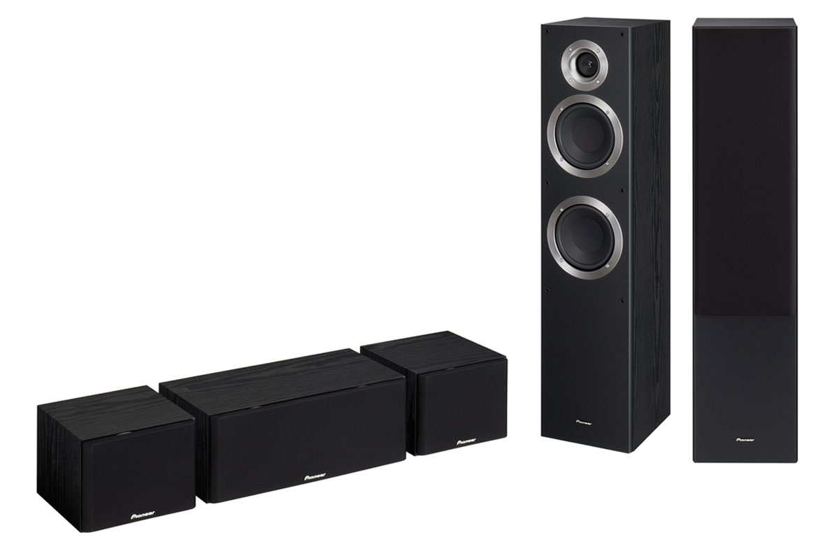 Pioneer S-ES21TB домашний кинотеатрS-ES21TB Pioneer S-ES21TB домашний кинотеатрS-ES21TBPioneer S-ES21TB - комплект акустики для домашнего кинотеатра Он включает в себя две высоких колонки tall boy с большим 16 см НЧ динамиком, двумя настенными колонками объемного звука, и экранированной центральной колонкой. НЧ динамик поддерживается парным диффузором с пассивным излучателем . Этот дополнительный 16 сантиметровый диффузор, вместе с НЧ динамиком дает на 20% больше басов, одновременно уменьшая искаженияС центральной колонкой впереди и сателлитными колонками позади вас, вы получите прекрасные ощущения объемного звука при просмотре любимых фильмов.