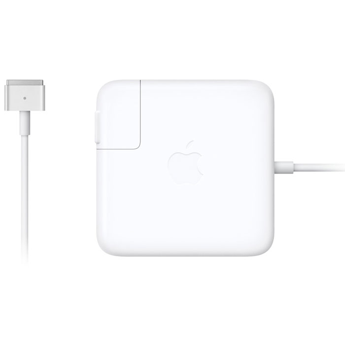 Apple MagSafe 2 адаптер питания 60 Вт для MacBook Pro 13 Retina (MDZ/A)MDZ/A Apple MagSafe 2 адаптер питания 60 Вт для MacBook Pro 13 Retina (MDZ/A)MDZ/AАдаптер питания Apple MagSafe 2 мощностью 60 Вт оснащён магнитным разъёмом. Если кто-то случайно наступит на кабель, он просто отсоединится, а ваш MacBook Pro останется на месте. Это также помогает избежать преждевременного износа кабелей. Кроме того, магнитный разъём обеспечивает быстрое и надёжное подключение к системе. При правильном подключении на разъёме загорается светодиод. Жёлтый цвет означает, что ноутбук заряжается, а зелёный показывает, что он полностью заряжен. Кабель питания, прилагающийся к адаптеру, даёт максимальное пространство для манёвра, а штепсельная вилка для розетки переменного тока (также входит в комплект) позволяет путешествовать налегке. Apple MagSafe 2 удобно брать с собой в дорогу: кабель можно намотать на устройство и таким образом сэкономить место.