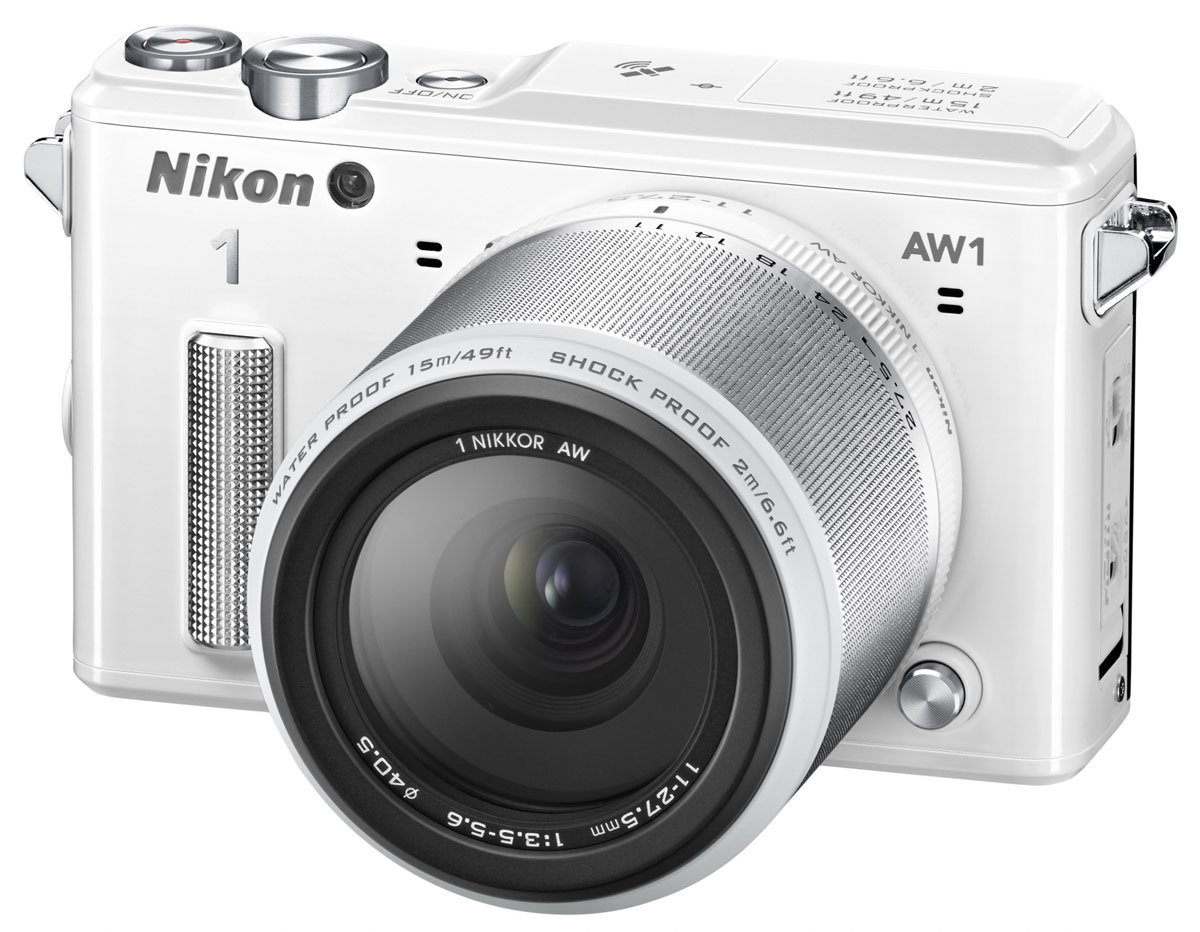 Nikon 1 AW1 Kit 11–27.5mm, White цифровая фотокамераVVA203K001 Nikon 1 AW1 Kit 11–27.5mm, White цифровая фотокамераVVA203K001Водонепроницаемая, ударопрочная, морозостойкая и удивительно быстрая фотокамера Nikon 1 AW1 никогда вас не подведет. Куда бы вы ни отправились - на горнолыжный курорт, в путешествие на яхте или на захватывающее сафари, эта системная фотокамера всегда будет защищена от повреждений и воздействия неблагоприятных погодных условий. Минималистичный дизайн фотокамеры отлично впишется и в роскошную обстановку городских мероприятий.Система EXPEED 3A со сдвоенным процессором нового поколения от компании Nikon обрабатывает данные с невероятной скоростью, благодаря чему достигается невероятная производительность в любой ситуации. Система легко справляется со многими задачами фотокамеры, требующими интенсивной работы процессора, например высокоскоростной непрерывной съемкой или одновременной записью фотографий и видеороликов.С помощью функции Съемка лучшего момента вы всегда сможете получить лучший снимок. В режиме Замедленный просмотр фотокамера снимает до 20 последовательных изображений, которые затем одновременно отображаются на ЖК-мониторе в формате замедленной съемки. Это позволяет выбрать точный момент, который вам хотелось бы сохранить. В режиме Интеллектуальный выбор снимка фотокамера производит съемку до 20 последовательных изображений с высоким разрешением, после которой рекомендует пять лучших из них.Творческий режим позволяет применять фильтры и эффекты к фотографиям еще до начала съемки и переходить в режимы съемки PSAM, чтобы полностью управлять процессом. Создавая художественные снимки под водой, можно воспользоваться параметрами для подводной съемки и воспроизвести первозданную красоту цветов, увиденных в океанских глубинах, озерах и бассейнах.Воспользуйтесь всеми возможностями мира фото- и видеосъемки, делая снимки с полным разрешением (формат 3:2) во время съемки видео в формате Full HD. Просто нажмите спусковую кнопку затвора, чтобы сделать снимок; на видеосъемку это никак не повлияет. Выберите Расширенный режим видео - и без труда меняйте ручные настройки экспозиции, устанавливайте выдержку и диафрагму до или во время съемки. Записывая кадры меньшего размера, можно добиться впечатляющих эффектов сверхзамедленной съемки.Раскройте потенциал каждого мгновения и оживите фотографии нажатием одной кнопки. Запечатлевая мгновение в виде короткого видеоролика в замедленной съемке, заканчивающегося снимком с высоким разрешением, фотокамера мгновенно создает «живое изображение», которым можно легко поделиться с другими пользователями.Благодаря поддержке функций GPS и ГЛОНАСС можно записать точные сведения о месте съемки в данных изображения (EXIF). О своем местоположении вы можете узнать с помощью высотомера/глубиномера. Проверьте свое положение по электронному компасу и воспользуйтесь функцией виртуального горизонта, которая поможет сделать фотографии без перекосов.Активный D-LightingКоррекция экспозиции: от -3 до +3 EV с шагом 1/3 EVРежим зоны АФ: одноточечная АФ, одноточечная АФ (по центру), автоматический выбор зоны АФ, ведение объектаЗона фокусировки: одноточечная АФ: 135 зон фокусировки; в центральных 73 зонах поддерживается АФ с определением фазыАвтоматический выбор зоны АФ: 41 зона фокусировкиЭлектронный компас: 16 направлений (коррекция положения с помощью трехосевого датчика ускорения и автоматическая настройка компенсации)GPS: частота приема: 1575,4200 МГц (GPS)/1598,0625-1605,3750 МГц (ГЛОНАСС); система координат: WGS84Высотомер: рабочий диапазон от -500 до +4500 мГлубиномер: рабочий диапазон от 0 до 20 мШтативное гнездо: 1/4 дюйма (ISO 1222)Ударопрочность: испытания по методу MIL-STD-810F 516.5Пыленепроницаемость: защита JIS/IEC класса 6 (IP6X)Водонепроницаемость: защита JIS/IEC класса 8 (IPX8)Допускается использование на глубине до 15 м в течение 60 минут