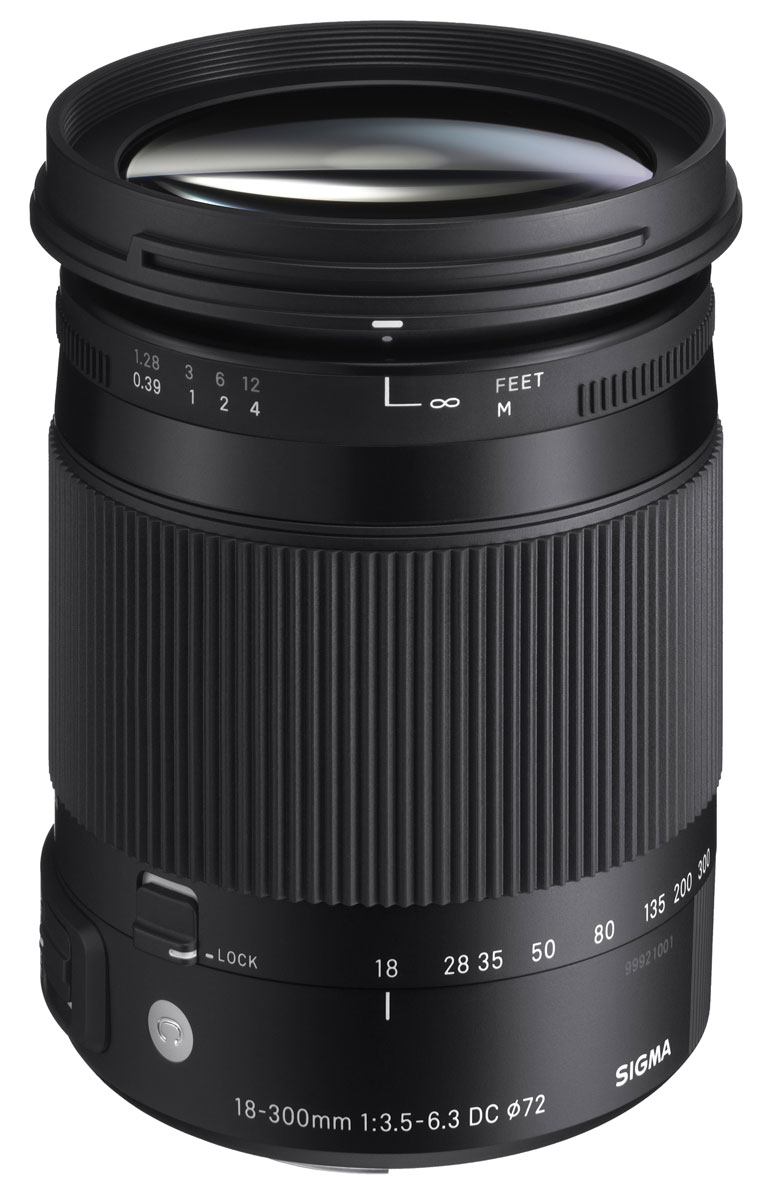 Sigma AF 18-300mm F3.5-6.3 DC MACRO OS HSM/C объектив для Canon886954 Sigma AF 18-300mm F3.5-6.3 DC MACRO OS HSM/C объектив для Canon886954Зум-объектив Sigma 18-300mm F/3.5-6.3 DC Macro OS HSM / Contemporary предназначен для камер с матрицей APS-C и великолепно отражает концепцию своей линейки. Он создан специально для фотографов, которые используют DSLR-камеры с датчиком APS-C и хотят иметь один объектив для решения широкого спектра съемочных задач. Так, объектив отличают компактность, универсальность и качество. Sigma 18-300mm F/3.5-6.3 DC Macro OS HSM/C оснащен улучшенной системой оптической стабилизации важной при съемке на высоких значениях зума. Минимальное расстояние, необходимое для фокусировки - 39 сантиметров, что вкупе с покрытием диапазона наиболее распространенного фокусного расстояния (угол обзора 76.5°-5.4°) позволяет фотографу легко работать практически с любым сюжетом. Также благодаря этому объектив подходит для макрофотографии. Конструкция модели насчитывает 17 элементов в 13 группах, включая 4 FLD стекла и 1 SLD стекло. 7-ми лепестковая диафрагма обеспечивает красивое боке.