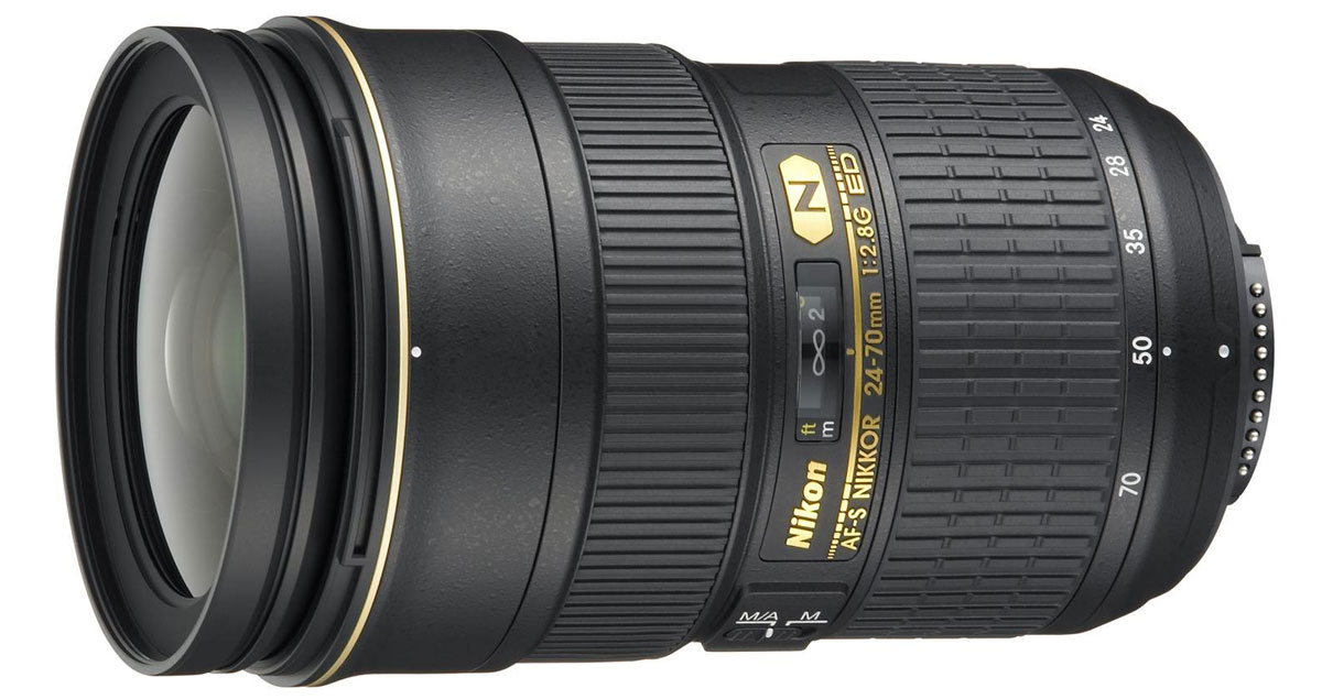 Nikon AF-S Nikkor 24-70mm f/2.8G ED объективJAA802DA Nikon AF-S Nikkor 24-70mm f/2.8G ED объективJAA802DANikon AF-S Nikkor 24-70mm f/2.8G ED - профессиональный стандартный зум-объектив с быстрой диафрагмой и бесшумным ультразвуковым мотором, обеспечивающим быструю и тихую автофокусировку. Этот объектив, в котором для уменьшения раздвоений и бликов применяется нанокристаллическое покрытие, предназначен для цифровых фотокамер и обеспечивает такую же резкость изображения по всему кадру, как и объективы с постоянным фокусным расстоянием.Данная модель имеет фокусное расстояние 24–70 мм (эквивалент при использовании фотокамеры формата DX: 36–105 мм). Нанокристаллическое покрытие устраняет раздвоения и блики. Тонкая оправа объектива отличается надежностью и малым весом.Бесшумный ультразвуковой мотор (SWM) обеспечивает быструю и тихую автофокусировку. Имеется возможность мгновенной корректировки фокусировки вручную (режим M/A). Стекло со сверхнизкой дисперсией (ED-стекло) минимизирует хроматическую аберрацию. Минимальное расстояние съемки: 0,38 м (при 50 мм). В комплект поставки входят съемная бленда и мягкий чехол.