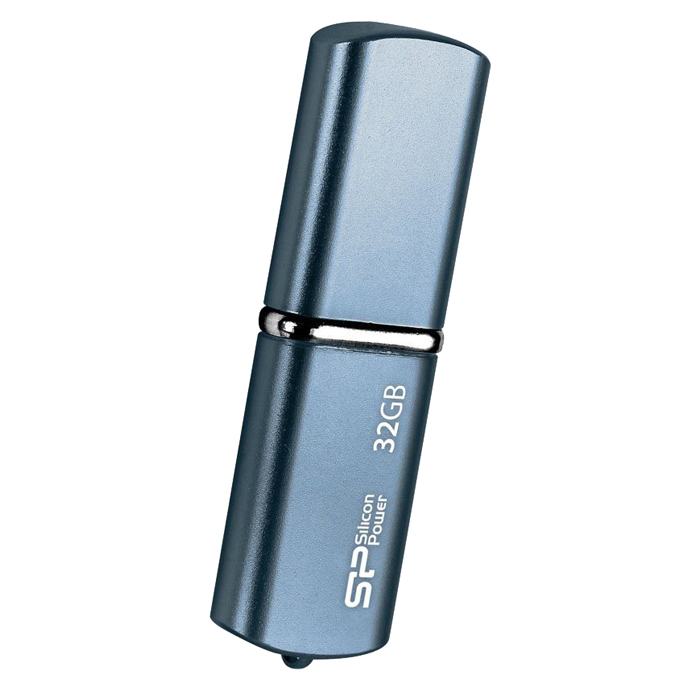 Silicon Power LuxMini 720 32GB, Dark Blue USB-накопительSP032GBUF2720V1D Silicon Power LuxMini 720 32GB, Dark Blue USB-накопительSP032GBUF2720V1DSilicon Power LuxMini 720 отличается уникальным модным дизайном металлического корпуса с блестящей поверхностью и плавными дугообразными краями. Дизайн накопителя и новые цвета - персиковый, ярко-голубой и бронзовый, призваны выразить индивидуальность пользователей.Модель Silicon Power LuxMini 720 удобна в переноске, пользователи могут использовать накопитель в качестве модного аксессуара на связке ключей или на цепочке. USB накопитель доступен емкостью от 4 ГБ до 32 ГБ и отвечает требованиям различных пользователей.