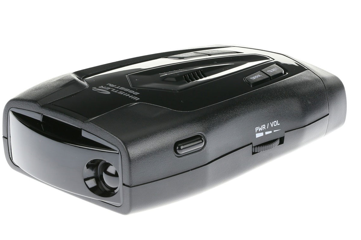 Whistler WH-268ST Ru, Black радар-детектор00000006772 Whistler WH-268ST Ru, Black радар-детектор00000006772Безукоризненное выполнение функции и стопроцентное определение Стрелки дает возможность Whistler WH-268ST RU занимать лидирующие позиции в рейтинге детекторов в своей ценовой категории. Следует отметить, что для полноценной работы радар-детектора в комплекте поставки есть все необходимое, включая крепление на стекло, автомобильный адаптер и подробную инструкцию пользователя.Радар-дететкор способен детектировать Стрелку, в мире антирадаров это один из важных критериев при выборе радар-дететкора, данная модель превосходит своих предшественников. Whistler WH 268ST RU представитель последних технологических разработок, причем он теперь достаточно грамотно протестирован и максимально адаптирован под российские особенности. Меню и любая информация исходящая от радар-детектора производится на русском языке, а количество детектируемых частот, практически не оставит шанса быть пойманным за превышение скоростного режима на отечественных дорогах. Антирадар Whistler WH 268ST RU улавливает все радио-, лазерные и импульсные сигналы, камеры фото- и видеофиксации, причем радиус действия составляет 360 градусов. Учитывая внедренное совершенство действующих алгоритмов по отсеиванию ложных срабатываний, с данной моделью можно чувствовать всегда предупрежденным о любой полицейской засаде на вашем пути, а значит, вы избежите материальных растрат на оплату штрафов.Новая версия антирадара от Whistler наделена некими зачатками цифрового интеллекта. Whistler WH 268ST RU запоминает все ваши произведенные настройки, экономит энергозатраты, а также не позволяет вам уснуть за рулем в длительной дороге. Всегда может правильно определить приоритный сигнал при реагировании, в случаях когда присутствует несколько помех. При этом будет отрегулирована громкость сигнала. Устройство как и все модели от данной компании имеет несколько предустановленных режимов функционирования в городе, возможно отключать выбранные вами частоты, которые зачастую вызывают ряд побочных сигналов в городском режиме. Модель способна избегать определения от аппаратов, способных отслеживать установленные в авто радар-детекторы. Учитывая тот факт, что в ряде стран Европы радар-детекторы применять запрещено законом, последнее преимущество существенно улучшает положительные качества представленной модели.