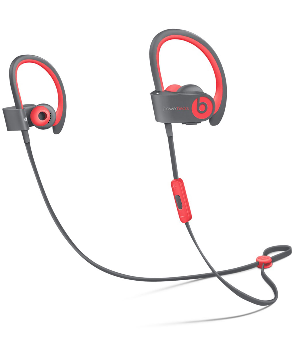 Beats Powerbeats2 Wireless Active Collection, Red Grey наушникиMKPY2ZE/A Beats Powerbeats2 Wireless Active Collection, Red Grey наушникиMKPY2ZE/AСтильные беспроводные наушники Beats Powerbeats2 Wireless из коллекции Active дают вам полную свободу на пробежках и тренировках с iPhone или iPod. Беспроводные наушники, вдохновлённые Леброном Джеймсом, бросают вызов обыденности, давая атлетам импульс к непревзойдённым результатам. Лёгкие и мощные, с двумя акустическими головками, совершенно новые беспроводные наушники воспроизводят звук великолепного качества на мощности, которая нужна вам для движения на пробежке или тренировке.От городских улиц до игровых площадок - наушники Powerbeats2 Wireless дают вам полную свободу на тренировках. Беспроводная технология Bluetooth даёт возможность подключаться к iPhone, iPod или другому устройству Bluetooth на расстоянии до 9 метров - вы можете свободно двигаться и сосредоточиться на спорте. Подзаряжаемый аккумулятор на 6 часов воспроизведения даст вам силы выстоять до конца. А если он разрядился, 15-минутная быстрая зарядка обеспечит ему дополнительный час работы. Не дайте поту вас остановить. Наушники Powerbeats2 Wireless защищены от пота и воды, а дополнительное покрытие на пульте RemoteTalk исключает скольжение, когда вы регулируете громкость, переключаете треки и звоните через гарнитуру. Добавьте силы своему звуку. Акустическая система с двумя головками воспроизводит широкий диапазон частот с чёткими высокими тонами и мощными басами, вдохновляя вас на пробежках и тренировках.