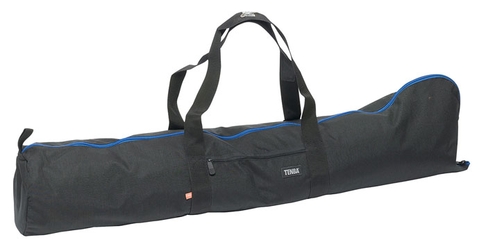 Tenba Transport Tri-pak T488 сумка-чехол для фотооборудованияSLRC-201 Tenba Transport Tri-pak T488 сумка-чехол для фотооборудованияSLRC-201Транспортировочная сумка-чехол Tenba Transport Tri-pak T488 с жесткой многослойно-ячеистой защитной рамой подходит для авиационной, автомобильной и морской транспортировки широкого спектра студийного оборудования, мониторов, монтажного и компьютерного оборудования. Она обеспечит максимальную защиту от ударов, воды, перепадов давления, вибраций, пыли и царапин. Вмещает оборудование, штативы, стойки и аксессуары до 122 см в длину.
