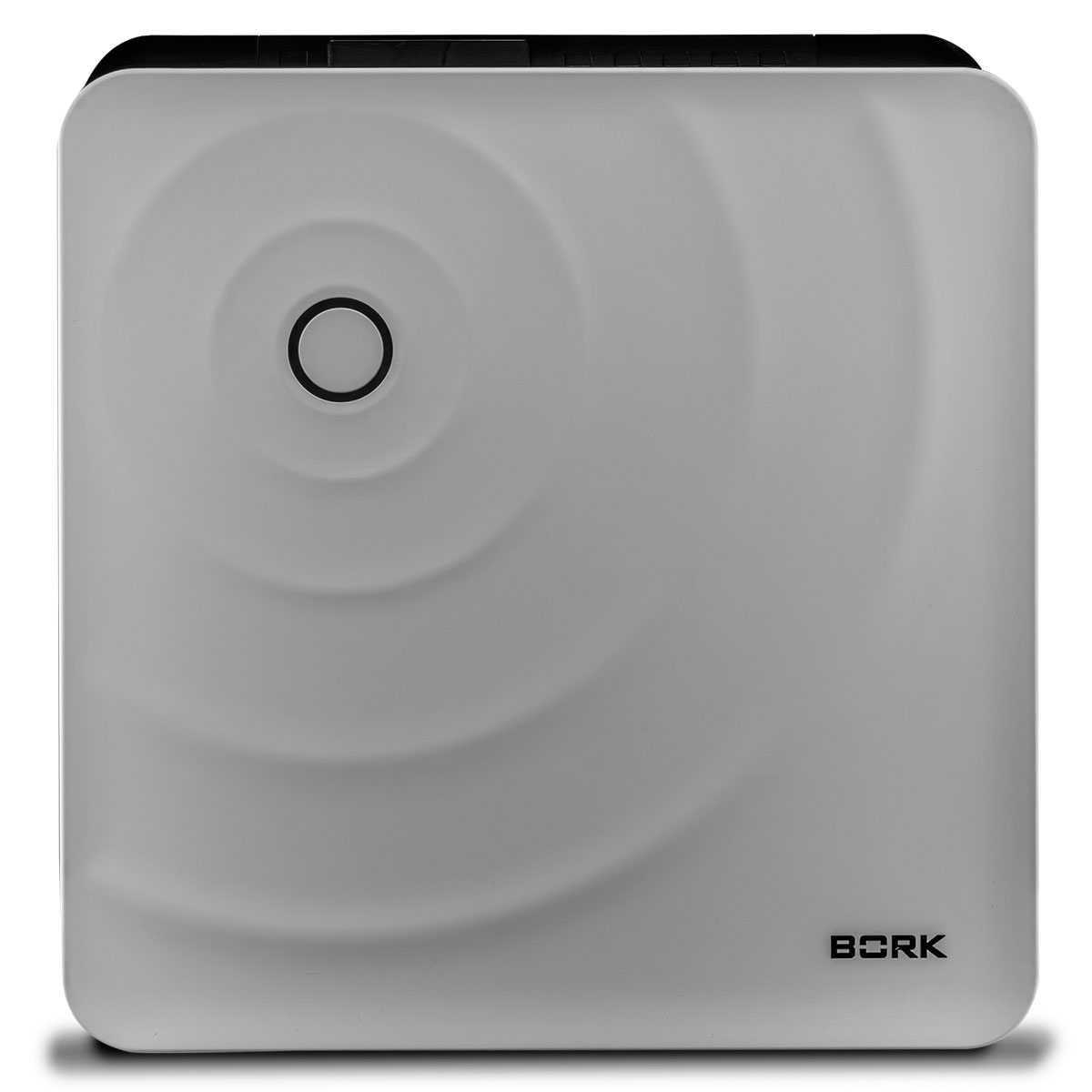 Bork Q700 мойка воздухаQ700 Bork Q700 мойка воздухаQ700Bork Q700 увлажняет воздух с помощью естественного испарения воды. Увлажнение воздуха путем естественного испарения воды, с медицинской точки зрения, является самым оптимальным для детей, взрослых и домашних животных. Мойка воздуха способна эффективно увлажнять помещение до 35 м2.Устройство снабжено цифровым гигрометром, который отлеживает изменения влажности в помещении, и, в зависимости от его показателей, мойка выбирает наиболее подходящий уровень интенсивности увлажнения (TURBO, HIGH или LOW) и один из четырех автоматических режимов.Является полностью автоматическим комплексом для одновременной очистки и увлажнения воздуха путем естественного испарения воды.Загрязненный воздух проходит через систему влажных дисков, где водой задерживаются все частицы размером до 10 мкр.Комплектующие обработаны органическим комплексом, обладающим мощными бактерицидными свойствами.Тип увлажнения воздуха: барабанныйЭффективная площадь увлажнения: до 35 м2Эффективная площадь очистки: до 25 м2Количество режимов работы: 4Количество режимов интенсивности увлажнения: 3Установка влажности: 40 - 75 %Таймер отключения: от 1 до 8 чВоздушный фильтр: ECO-AIRАнтибактериальный фильтр: картридж OMCA