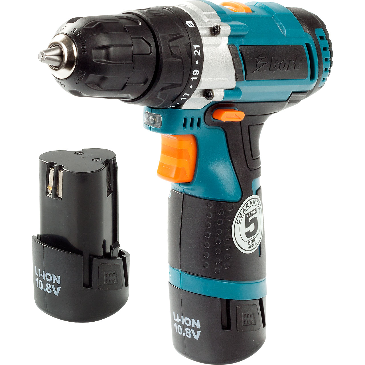 Дрель-шуруповерт аккумуляторная Bort BAB-10,8NX2LI-FDK98296495 Дрель-шуруповерт аккумуляторная Bort BAB-10,8NX2LI-FDK98296495Благодаря двух скоростному редуктору и Li-Ion аккумулятору, Bort BAB-10,8Nx2Li-FDK способен справиться не только с любой работой для шуруповерта, но и может заменить дрель в некоторых ситуациях. Одна из особенностей данной модели - быстрая зарядка аккумулятора, который оснащен индикатором заряда. Li-Ion аккумулятор практически не разряжается при хранении, у таких аккумуляторов отсутствует эффект памяти, и они долгое время исправно работают. Для удобства использования присутствует подсветка рабочей зоны. Как и многие другие современные шуруповерты, эта модель оснащена функцией быстрой остановки, реверсом и быстрозажимным патроном. В комплект входит дополнительный аккумулятор, так что пользователь может просто заменить разрядившийся аккумулятор и продолжить работу с новым. Вместе с инструментом идет сумка, удобная для хранения и перевозки шуруповерта.