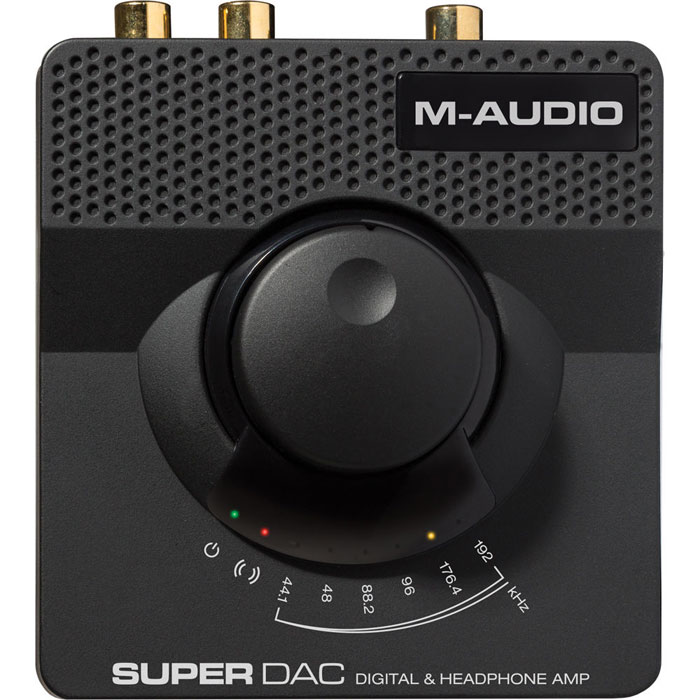 M-Audio Super DAC, Black внешний ЦАПSUPERDACII M-Audio Super DAC, Black внешний ЦАПSUPERDACIIM-Audio Super DAC - компактный внешний ЦАП, предназначенный для использования с компьютерами на платформе Windows или Mac. Данная модель оснащена чипом Wolfson WM8740 и может принимать PCM-сигнал в разрешении до 192 кГц/24 бит через порт USB 2.0. Кроме того, устройство имеет высококачественный встроенный усилитель для наушников с выходами на разъёмах типа миниджек и джек. При этом к первому можно подключать наушники с сопротивлением 16 - 100 Ом, а ко второму – с импедансом 100 - 600 Ом.Помимо USB-интерфейса M-Audio Super DAC получилл линейный стереовход для подключения к аналоговым источникам звука. Также в наличии имеется линейный выход типа 2 ? RCA, коаксиальный и оптический цифровые выходы. Цифро-аналоговый преобразователь получает питание по шине USB или же через опциональный (не входит в комплект) адаптер переменного тока.