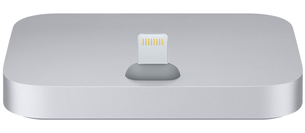Apple iPhone Lightning Dock, Space Gray док-станцияML8H2ZM/A Apple iPhone Lightning Dock, Space Gray док-станцияML8H2ZM/AДок-станция для iPhone с разъёмом Lightning выпускается в металлическом корпусе четырёх цветов, идеально подходящих к iPhone.Apple iPhone Lightning Dock позволяет заряжать и синхронизировать любой iPhone с разъёмом Lightning. Во время зарядки и синхронизации девайс устанавливается на док-станцию вертикально, поэтому куда бы вы её ни поставили, вам будет отлично виден экран. Смартфон легко устанавливается на док-станцию даже в чехле Apple. Кроме того, вы можете разблокировать iPhone или использовать Touch ID, не снимая его с док-станции. Поместите ваш iPhone на док-станцию и разговаривайте по громкой связи — качество звука будет превосходным. Вы также можете подключить док-станцию к компьютеру с помощью кабеля USB (входит в комплект поставки iPhone) для зарядки и синхронизации.При помощи разъема 3,5 мм можно прослушивать музыку во время зарядки и синхронизации. Подключите к док-станции активные динамики или стереосистему с помощью кабеля 3,5 мм (продаётся отдельно), чтобы слушать на iPhone музыку и подкасты.