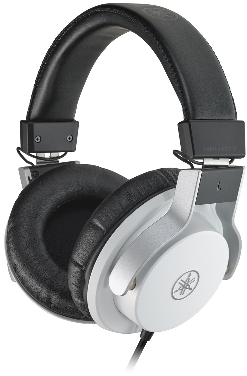 Yamaha HPH-MT7W, White наушникиCHPHMT7W Yamaha HPH-MT7W, White наушникиCHPHMT7WМониторные наушники Yamaha HPH-MT7 отлично оптимизированы для длительных сеансов прослушивания качественного звука.Данная модель способна передавать даже самые тонкие нюансы звучания, поэтому идеальным образом подойдёт для работы в студийных условиях как при сведении, так и при записи. Кроме того, наушники прекрасно подходят для мониторинга в процессе живых выступлений любого масштаба.Наушники снабжены специально разработанными сорокамиллиметровыми излучателями, оснащенными мощными магнитами неодимового типа, а также звуковыми катушками типа CCAW. Закрытое акустическое оформление модели гарантирует высочайший уровень шумоизоляции, а её большие амбушюры обеспечивают чрезвычайно комфортную посадку.Прочность и надежность конструкции обеспечивается за счет использования высококачественного пластика ABS и элементов, изготовленных из литого алюминия. Подвижные чашки специально разработаны для удобства мониторинга одним ухом, а амбушюры и подушка оголовья покрыты качественной искусственной кожей.