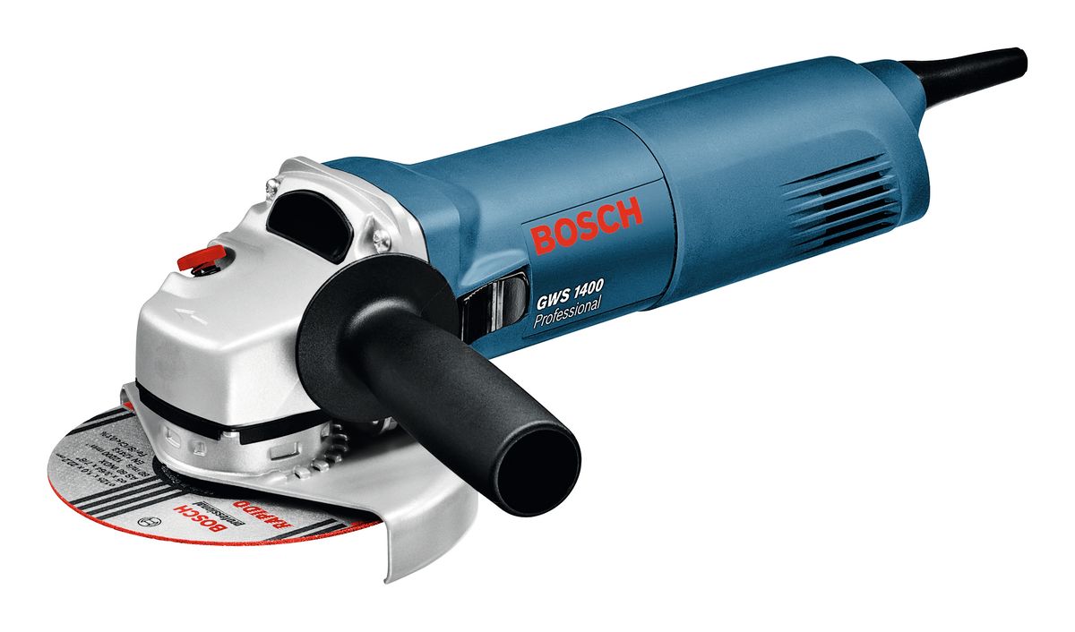 Угловая шлифмашина Bosch GWS 140006018248R0 Угловая шлифмашина Bosch GWS 140006018248R0технические характеристики:Номинальная потребляемая мощность: 1 400 WЧисло оборотов холостого хода: 11000 об/минВыходная мощность: 820 WДиам. круга: 125 ммРезиновая шлифпластина, диаметр: 125 ммДиам. круглой щетки: 70 ммМасса без кабеля: 2,2 кгКомплектация:Круглая гайкаКлюч под два отверстияЗащитный кожух
