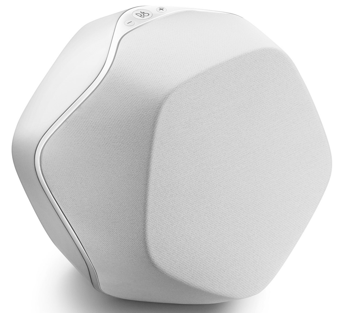 Bang & Olufsen BeoPlay S3, White портативная акустическая система1625325 Bang & Olufsen BeoPlay S3, White портативная акустическая система1625325Портативная акустическая система Bang & Olufsen BeoPlay S3 отлично подойдет для использования как дома, так и на улице.Стильный и изысканный дизайн был разработан Якобом Вагнером. Однако, звучание никак не уступает внешнему виду BeoPlay S3. Небольшой корпус скрывает два усилителя с пиковой мощностью 240 Вт. 4-дюймовый вуфер и 3,4-дюймовый твитер обеспечат безукоризненное звучание как басов, так и высоких и средних частот.Беспроводная технология Bluetooth позволит подключить Bang & Olufsen BeoPlay S3 к планшету, ноутбуку или смартфону с дальностью сигнала до 10 метров. А возможность одновременного подключения двух колонок к одному воспроизводящему устройству делает безупречным звучание BeoPlay S3 в просторном помещении или на улице.Bang & Olufsen BeoPlay S3 позволяет легко менять настройки в соответствии с определенным жанром, будь то рок, хип-хоп или классическая музыка. Добавьте басов или усильте высокие ноты - все зависит только от вашего желания и одного движения руки. Для того, чтобы получить трехмерное звучание просто настройте две колонки BeoPlay S3 как правый и левый каналы и они полностью заполнят звучанием все пространство комнаты. Три колонки в состоянии наполнить звучанием не одну комнату, но четыре позволят устроить вечеринку до утра.