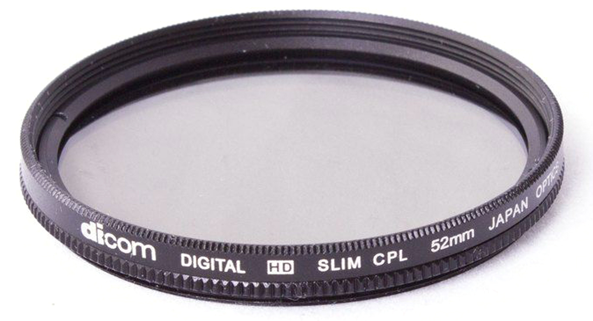 Dicom D-CPLS52 CPL Slim тонкооправный фильтр (52 мм)D-CPLS52 Dicom D-CPLS52 CPL Slim тонкооправный фильтр (52 мм)D-CPLS52Фильтр Dicom D-CPLS52 CPL Slim в металлической ультратонкой оправе толщиной 5,45 мм. Удаляет нежелательные блики и отражения от неметаллических поверхностей (стекло, вода). Повышает насыщенность цвета, позволяя создавать глубокие, объемные кадры. Двухкомпонентная конструкция.