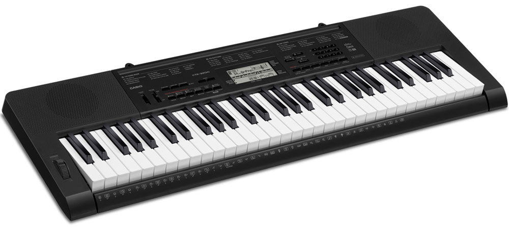 Casio CTK-3200, Black цифровой синтезаторCTK-3200 Casio CTK-3200, Black цифровой синтезаторCTK-3200Casio CTK-3200 -отличный старт для истинных музыкальных фанатов: 61 клавиша фортепианного типа и клавиатура, чувствительная к касанию предоставляет настоящее удовольствие от игры. Помимо клавиатуры, широкий спектр возможностей инструмента удивит даже искушенных музыкантов: в арсенале инструмента 150 стилей (в том числе русских и кавказских), функция сэмплирования, pitch bend, аудио вход для воспроизведения мр3 файлов и многие другие функции. К тому же новая пошаговая система обучения поможет в совершенствовании игровых навыков. С помощью же функции семплирования можно записывать голоса и звуковые спецеффекты напрямую через аудиовход, в дальнейшем используя их при игре с помощью кнопок Voice pad.