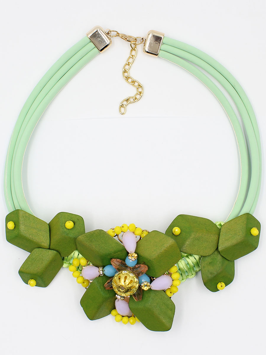 Колье Taya, цвет: светло-зеленый . T-B-12019-NECK-LT.GREENКолье (короткие одноярусные бусы) Колье Taya, цвет: светло-зеленый . T-B-12019-NECK-LT.GREENКолье (короткие одноярусные бусы)Колье выполнено как настоящий арт-объект из экологически чистых натуральных материалов.