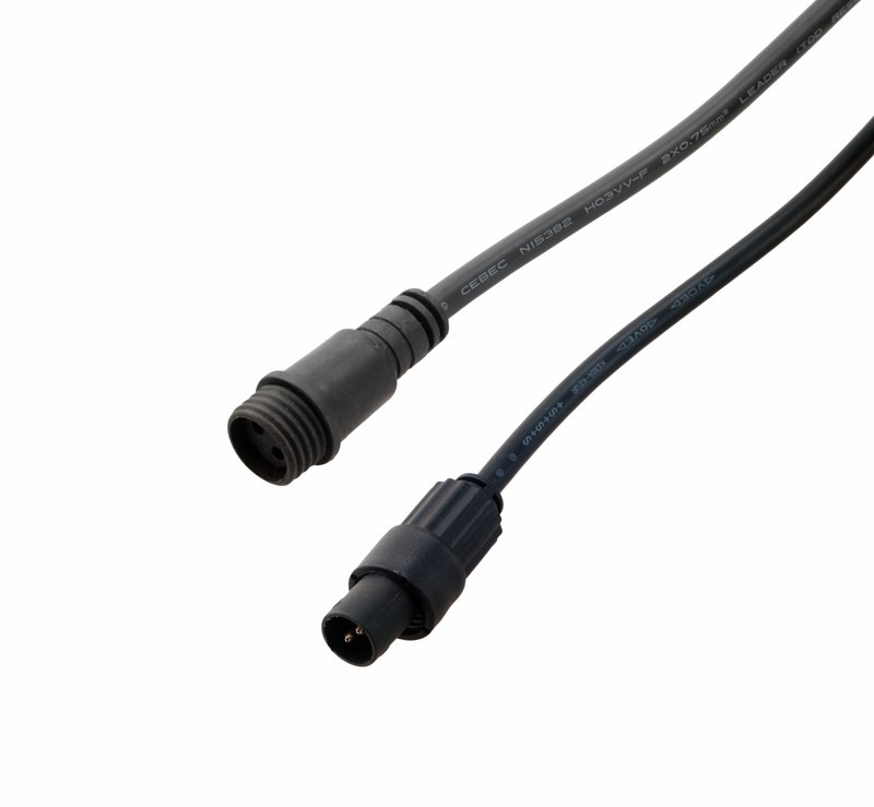 Удлинитель 2w 0.5m (УМС)124-012 Удлинитель 2w 0.5m (УМС)124-012Удлинитель 2W для подключения гирлянд (2*1,00мм2) длина 0,5м , гнездо- штекер. При помощи удлинителя вы можете объединить несколько гирлянд в одну цепь, это особенно удобно при монтаже рождественских елей или других ответственных объектов. Большинство гирлянд Неон-Найт имеют опцию наращивания, т.е. последовательного подключения одной гирлянды к другой, для того чтобы таким образом соединить гирлянды смонтированные на расстоянии друг от друга используются удлинители.