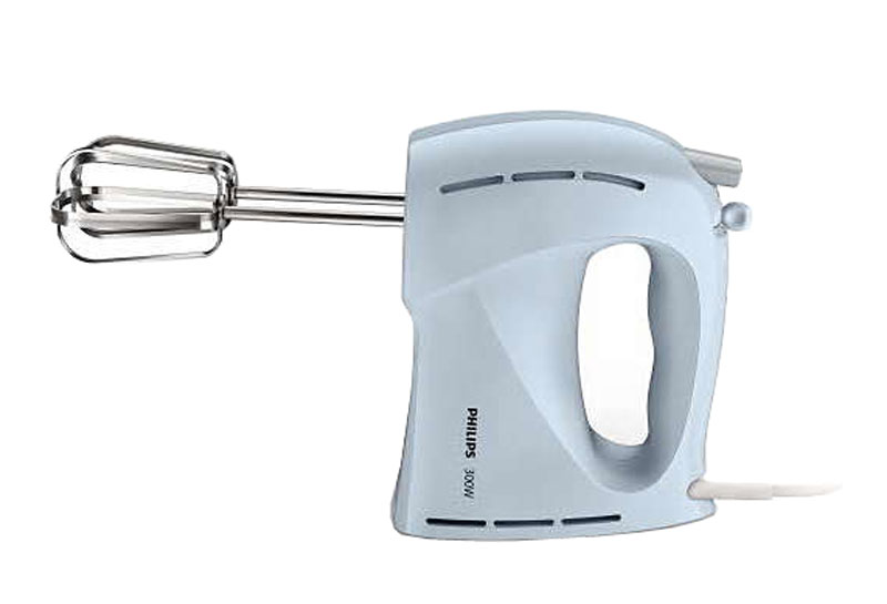 Philips HR1464/30 миксерHR1464/30 Philips HR1464/30 миксерHR1464/30Миксер Philips HR1464/30 с мощным мотором 300 Вт поможет вам замесить тесто, смешать и взбить ингредиенты и обеспечит идеальный результат без лишних усилий. 5 скоростей позволят легко приготовить даже самые сложные блюда. Венчики с плоскими спицами и крюки для теста из нержавеющей стали в комплекте. Специальный фиксатор позволяет аккуратно смотать шнур после использования прибора.
