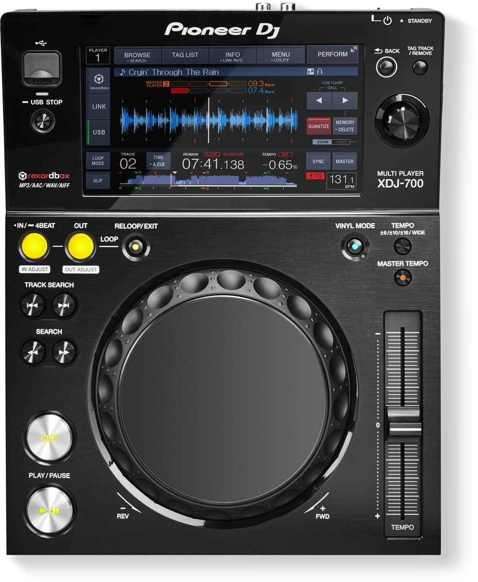 Pioneer XDJ-700 цифровой DJ проигрыватель среднего уровня375313 Pioneer XDJ-700 цифровой DJ проигрыватель среднего уровня375313Pioneer XDJ-700 - компактный, портативный и универсальный цифровой плеер с большим сенсорным экраном, Pro DJ Link и множеством других функций.Данная модель предлагает диджеям и клубам уникальный набор характеристик: компактный размер и съемная подставка делают его идеальным для использования в условиях ограниченного пространства или домашней студии. Это первый плеер в бюджетном ценовом диапазоне с поддержкой функции Pro DJ Link, которая дает возможность параллельного подключения до четырех плееров или компьютеров от одного источника. Треки можно загружать через USB или Wi-Fi, тем самым существенно расширяя возможности диджея.В плеере XDJ-700 реализованы основные функции XDJ-1000, например Hot Cues (горячие метки), Auto Loops (авто-петли), режим Slip и Beat Sync (синхронизация бита). Большой полноцветный сенсорный экран обеспечивает интуитивный доступ ко всем функциям плеера и позволяет осуществлять быстрый поиск треков с помощью QWERTY-клавиатуры. Если сет подготовлен в программе rekordbox (Mac/PC) или приложении rekordbox app (iOS/Android), то на экране плеера появится изображение волны трека, индикатор тональности, обратный отсчет бита и Phase Meter.7-дюймовый полноцветный дисплей обеспечивает интуитивное управление функциями плеера. Организация интерфейса на базе трех окон (browse, play и perform) предотвращает перегрузку экрана информацией.Помимо USB накопителей, музыку, подготовленную в Rekordbox можно загружать с компьютеров и смартфонов, используя USB или Wi-Fi соединения.Pro DJ Link дает возможность подсоединения до четырех плееров или компьютеров через сетевой кабель при использовании одного источника.Характеристики:Частотный диапазон: 4 - 20000 ГцЧастота дискретизации: 48 кГцА/Ц преобразователь: 24 битЦ/А преобразователь: 24 битСоотношение сигнал/шум: 115 дБЗвуковые искажения: 0,003%Уровень выходного сигнала: 2.0 VrmsПотребляемая мощность: 21 ВтДиаметр джога: 206 ммСвойства Cue: Cue Loop Memory / Cue point sampler / Real Time Cue / авто Cue / ручная CueПетли: Active Loop / Auto Beat Loop / Hot Loop / бесшовная петля в реальном времени / возврат к петле / настройка входа/выхода петлиКонтроль производительности: Back Cue start / Beat Sync / Fader Start / Quick Scratch после поиска трека / Relay Play / Scratch Play / Cue / настройка скорости винил / падение иглы / поиск иглы / размер фрейма 1/75 с / реверсНосители информации: USB / компьютеры (Mac/Windows) / iOS, Android устройства
