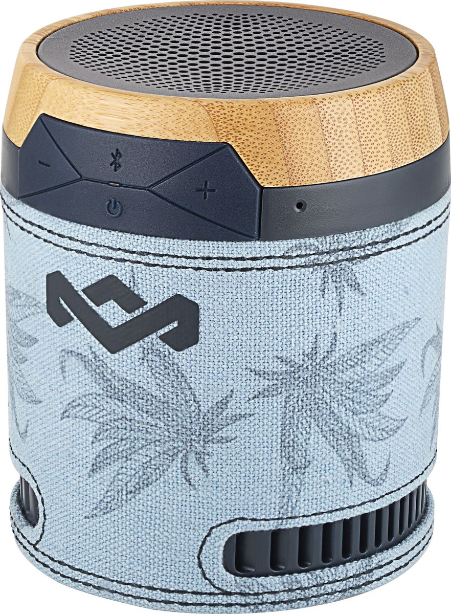House of Marley Chant, Blue Hemp портативная акустическая системаEM-JA008-BH House of Marley Chant, Blue Hemp портативная акустическая системаEM-JA008-BHПродукция бренда Marley отличается особым шармом, благодаря дизайнерскому стилю и использованию натуральных материалов. Портативная Bluetooth акустика Chant Mini не исключение. Миниатюрная колонка напоминает своим дизайном африканский иснтрумент там-там. Chant Mini сопрягается со всеми мобильными устройствами, поддерживающими Bluetooth. Также возможно и проводное подключение через стандартный аудио разъем. Динамик акустики будет радовать вас ярким, мощным и сочным звучанием. Аккумулятор обеспечивает до 8ч работы без подзарядки. К тому же, встроенный микрофон позволяет использовать колонку в качестве устройства громкой связи. Помимо всего прочего, колонку возможно прикрепить к одежде или рюкзаку с помощью карабина, который входит в комплектацию. И даже, если пойдет небольшой дождь, колонка выдержит и это испытание, так как обладает степенью защиты IPX4.Функциональные особенности: Защита от водяных брызг (IPX4). Встроенный микрофон. Выход на наушники.Материал корпуса: Бамбук, ткань Rewind, пластик, перфорированный аллюминий. Комплектация: Портативная колонка, карабин, кабель USB, инструкция. Размеры, мм: 90 x 85 x 90. Размер упаковки (ДхШхВ), см: 11 x 11 x 15. Вес, г: 340. Вес в упаковке, г: 350.